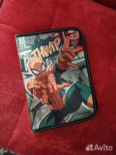 Пенал школьный