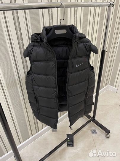Жилет мужской Nike