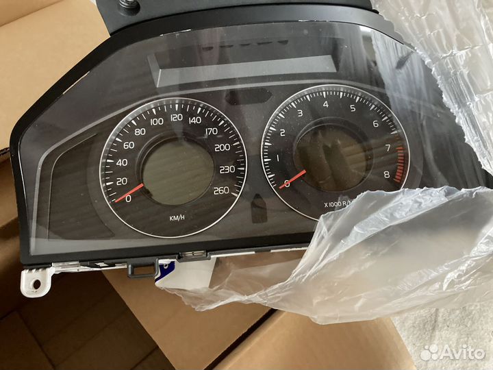 Комбинация приборов volvo 36002194 новая