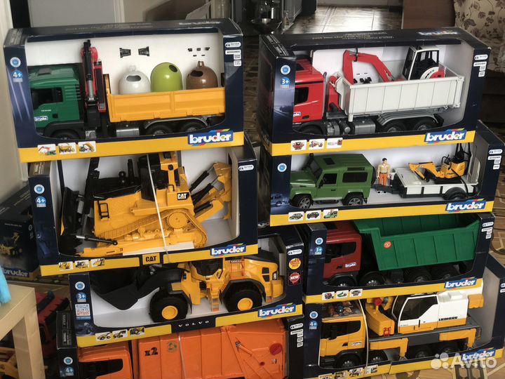Детские игрушки машинки bruder