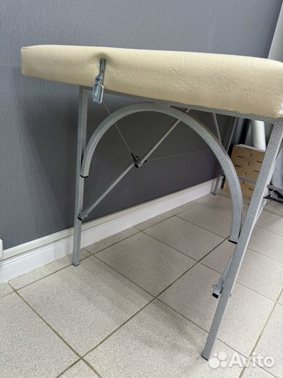 Кушетка для наращивания ресниц