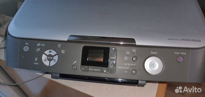 Цветной струйный принтер\сканер\копир. foto Epson