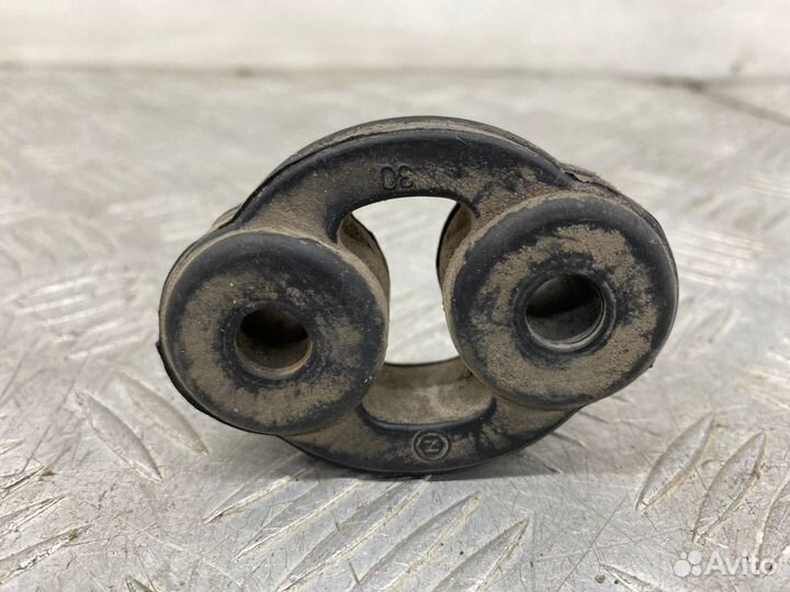 Б/У подушка глушителя (крепления, кронштейн