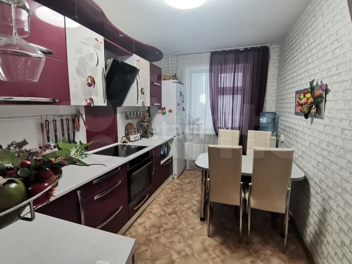 3-к. квартира, 70,6 м², 2/10 эт.