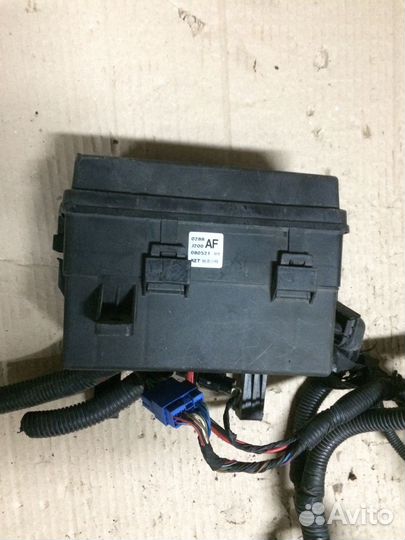 Подкапотный блок предохранителей Chevrolet Lacetti