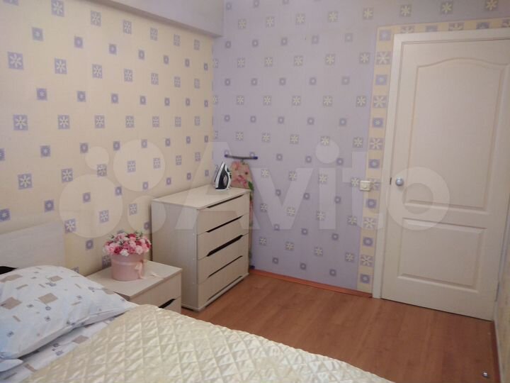 2-к. квартира, 43 м², 4/9 эт.