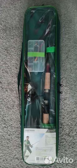 Набор рыбака с воблером. Удочка