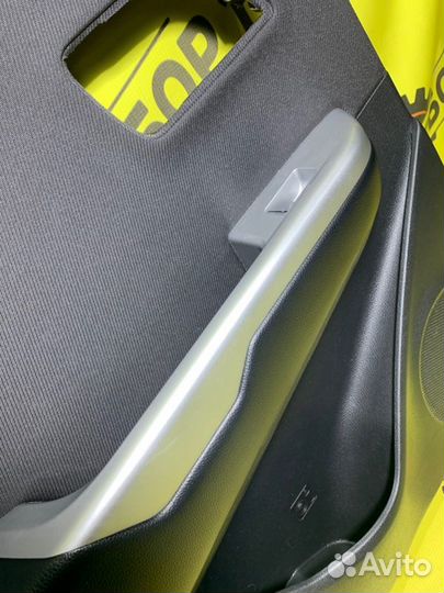 Обшивка двери задняя левая Kia Rio 3 QB G4FC 2015