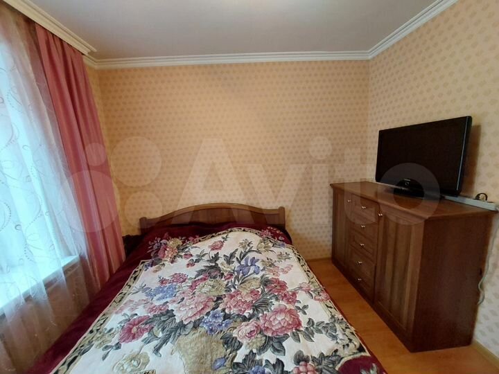 4-к. квартира, 86 м², 3/7 эт.