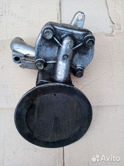 Детали двигателя Газ24 Волга 24Д