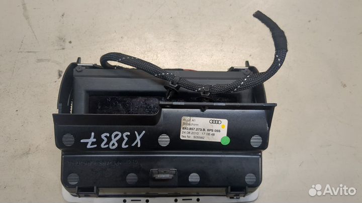 Дисплей компьютера Audi A1, 2010