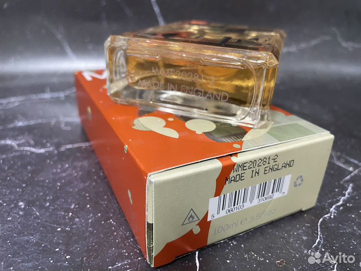 Escentric Molecules Molecule 01 + Mandarin