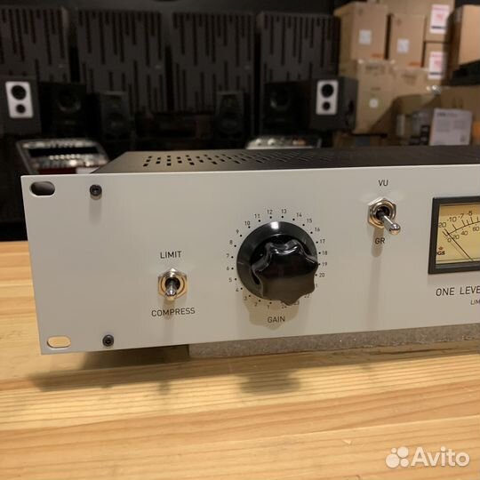 IGS Audio One Leveling Amplifier