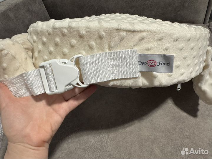 Подушка для кормления малыша грудью