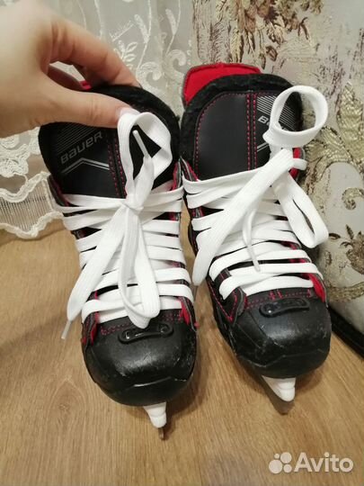 Коньки хоккейные Bauer