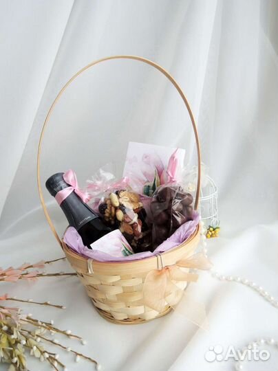 Подарок на 8 марта