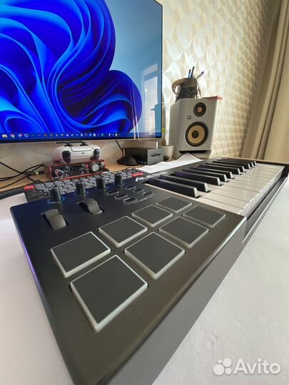 Midi клавиатура Alesis V25