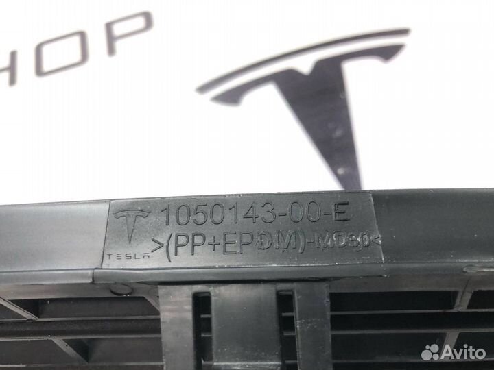 Решётка радиатора бампера переднего Tesla Model X