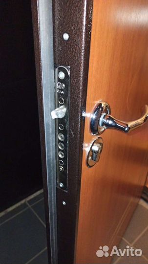 Открыть замок дверь машину