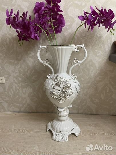 Ваза для цветов напольная с цветами