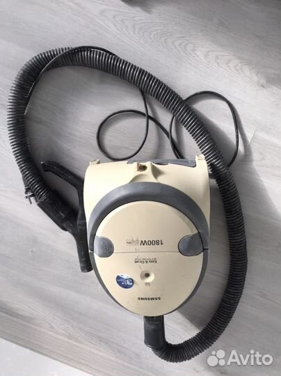 Пылесос Samsung 1800 w бу