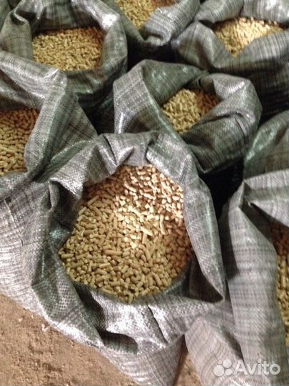 Древесный наполнитель (кошачий туалет)