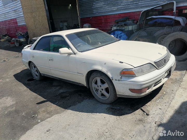 Toyota Mark II 2.0 AT, 1986, битый, 476 856 км