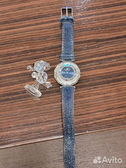 Swarovski фигурка, часы