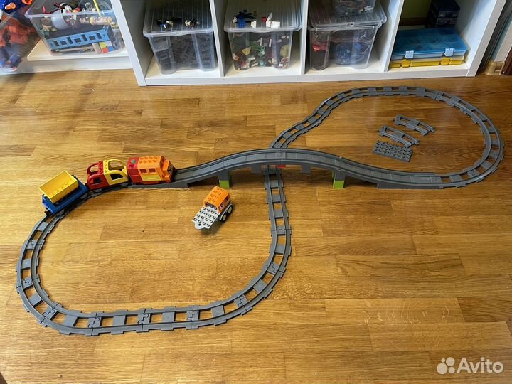 Поезд и железная дорогая Lego Duplo
