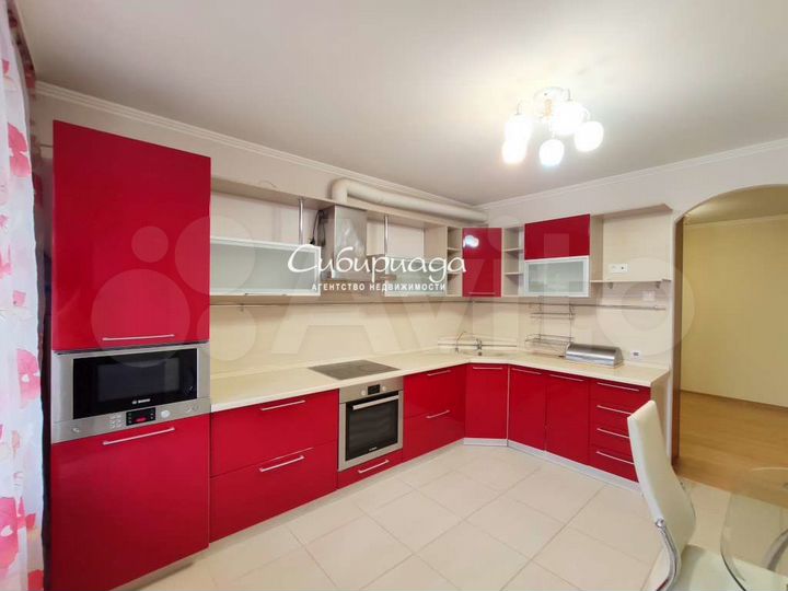 3-к. квартира, 90,7 м², 3/10 эт.