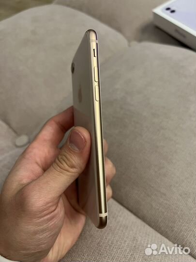 iPhone 8, 64 ГБ