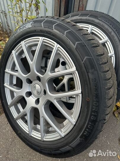 Колеса на BMW бмв R18 в сборе