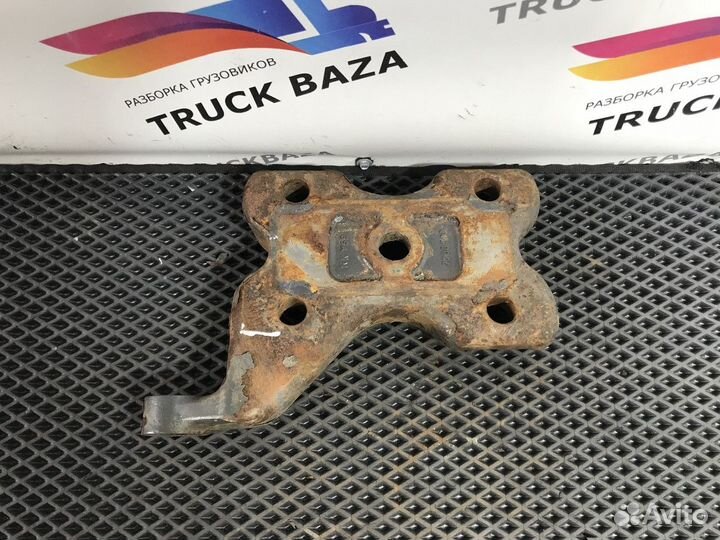 Кронштейн амортизатора заднего левый