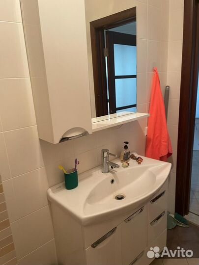 Тумба для ванной с зеркалом