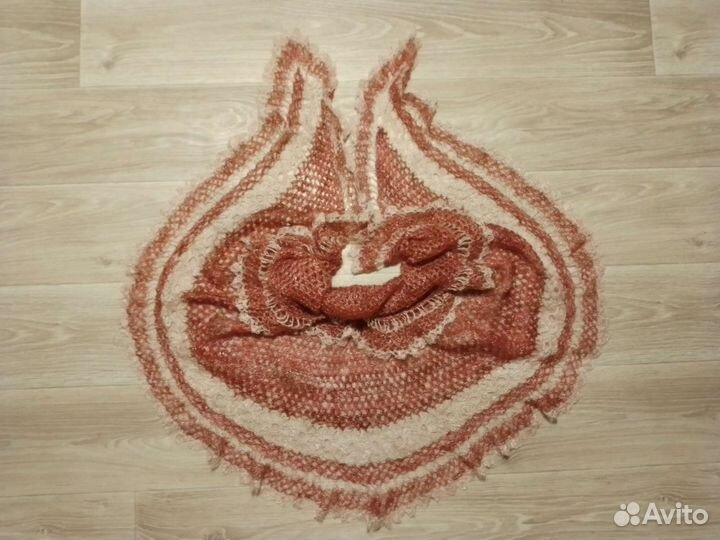 Пуховый платок