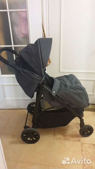 Прогулочная коляска rich family
