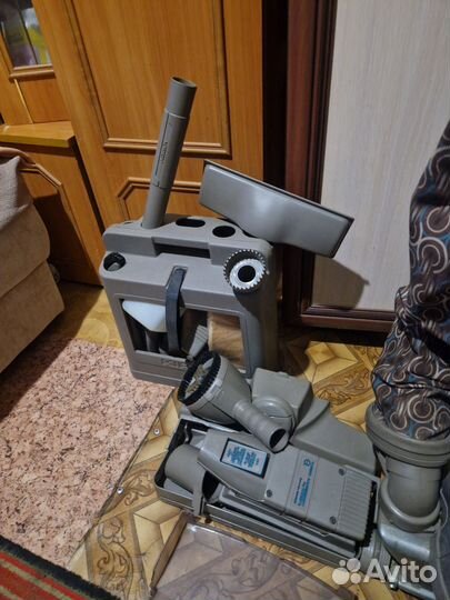 Профессиональный пылесос