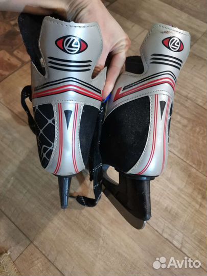 Коньки хоккейные 34 размер