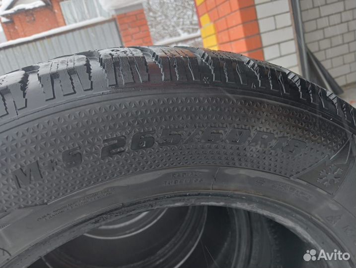 Goodyear UltraGrip 500 265/60 R18 114W