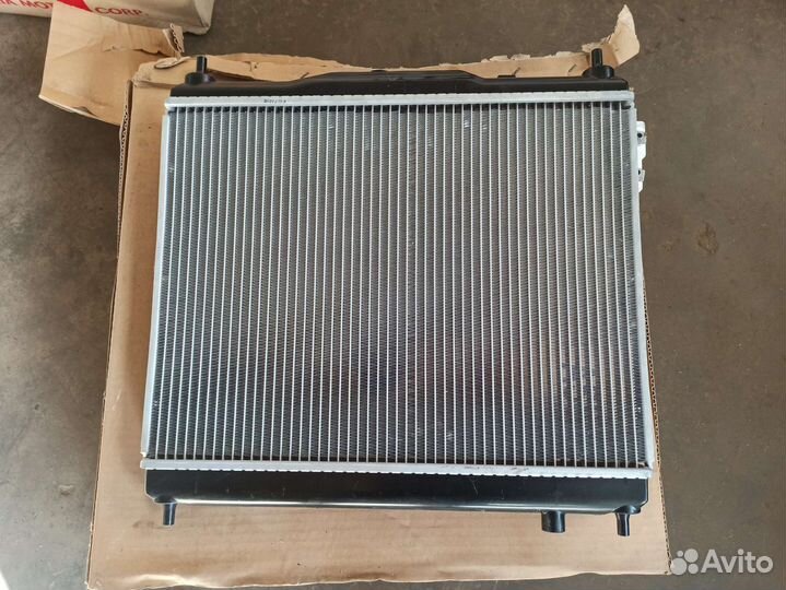 Радиатор двс Hyundai Getz