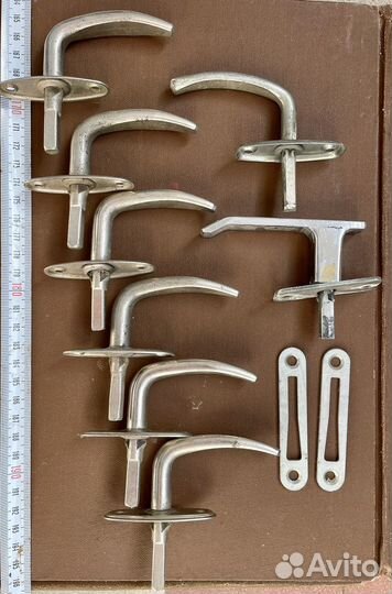 Ручки для деревянных окон, задвижки и крючки