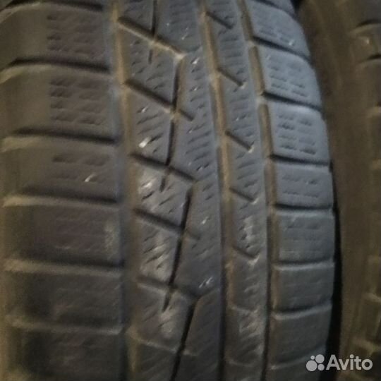 Yokohama Advan Winter V902 215/60 R16