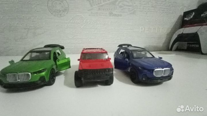 3 машинок и скейт в подарок