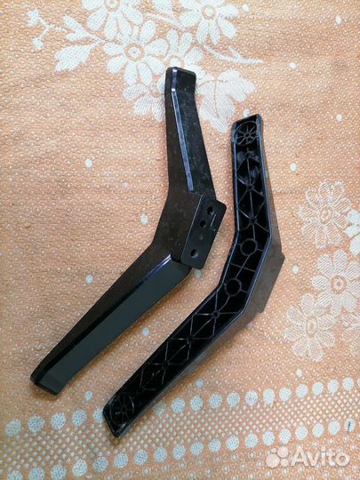 Две ножки от телевизора dexp