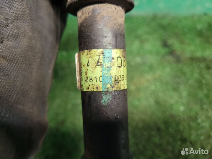 Полуось в сборе правая на Civic 7 D17A2