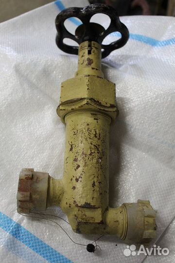 521-03.461 Клапан запорный штуцерный проходной бес