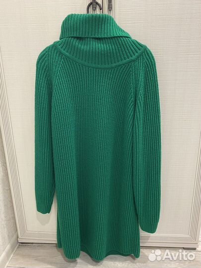 Вязаное платье свитер