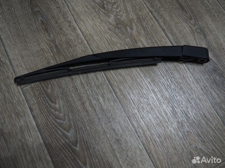 Стеклоочиститель задний гранд сценик 3