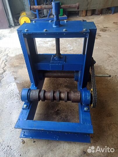 Профилегибочный станок