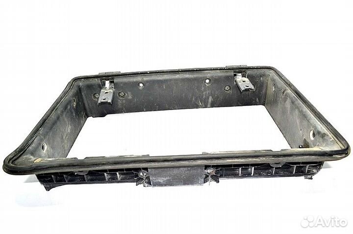 Пластиковая рама люка бокового ящика кабины, левая